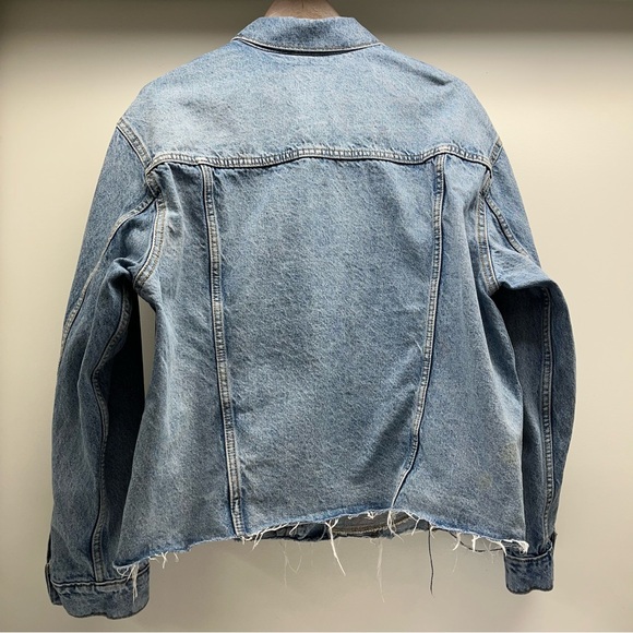 Old Navy Women’s Jean Jacket With Frayed Hem - Size XL - Picture 3 of 7